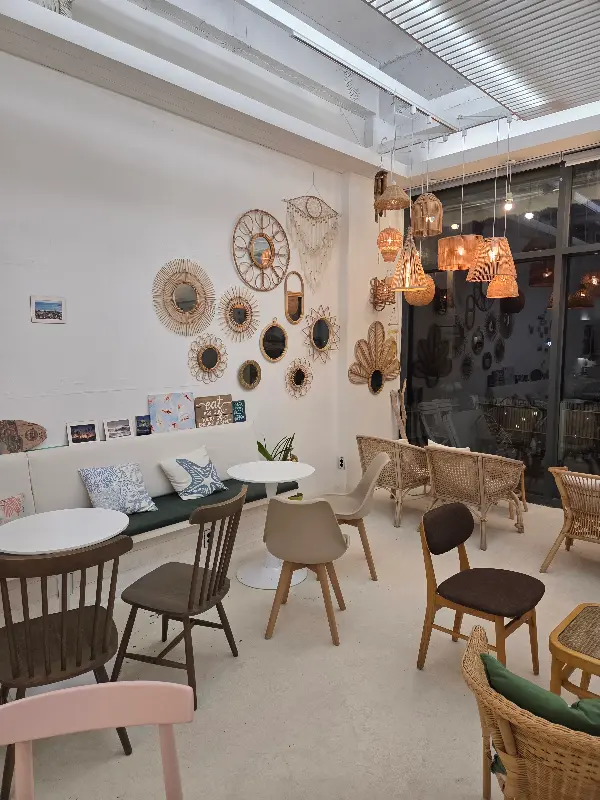 슈가비치의 이국적인 인테리어