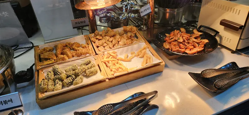 명륜진사갈비 엄궁점 튀김