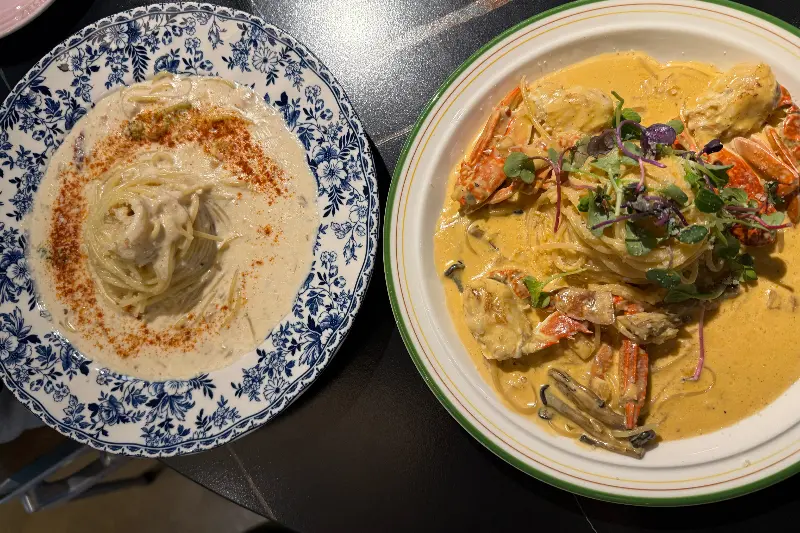 명란 크림 파스타와 꽃게 크림 파스타