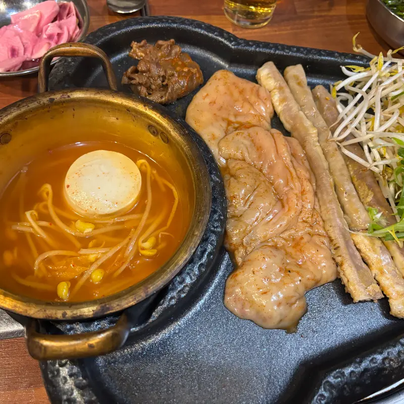 서가장인곱창 밑반찬