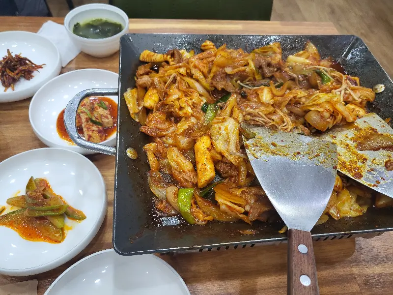 오삼불고기 한상차림