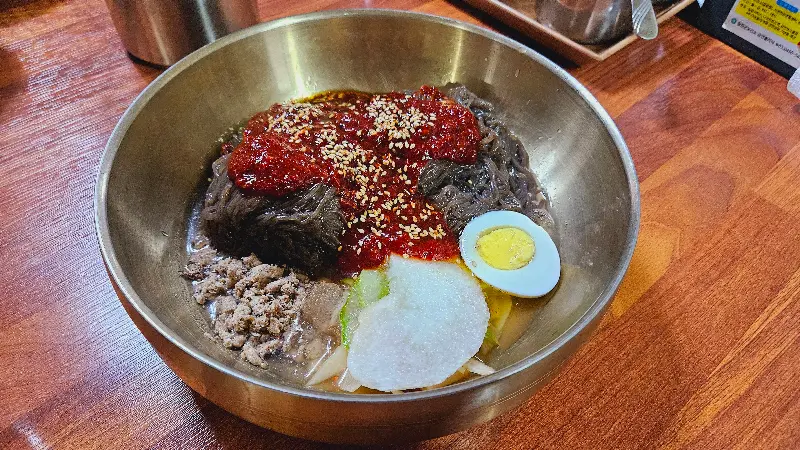 비빔냉면
