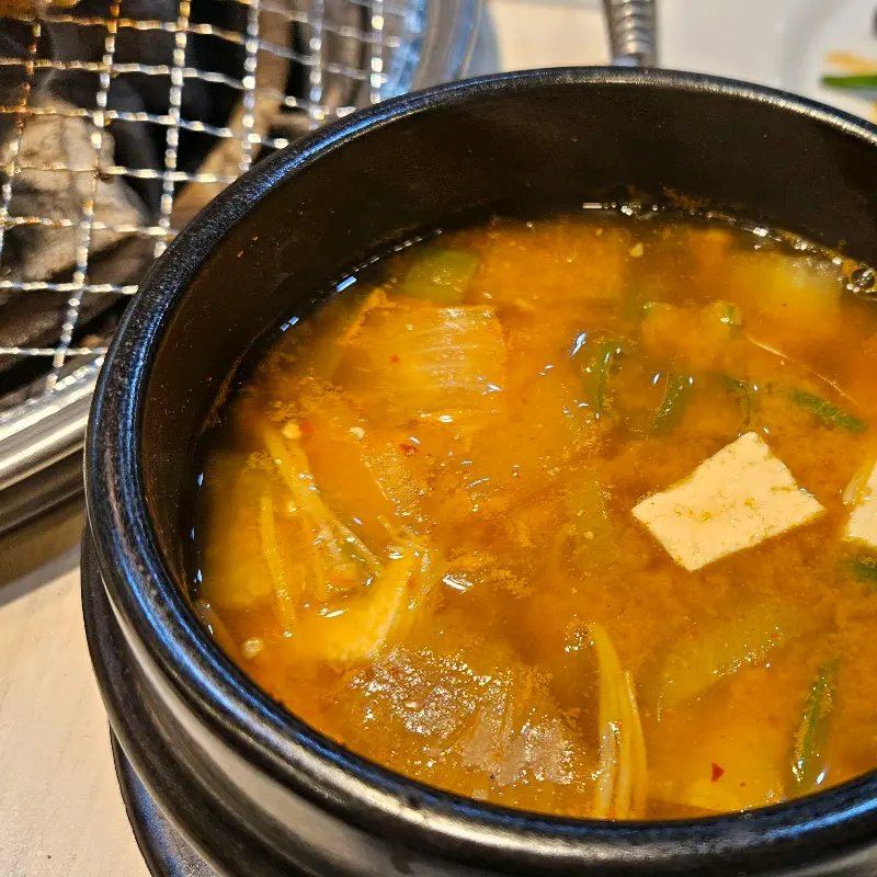 숯불닭갈비의 모습