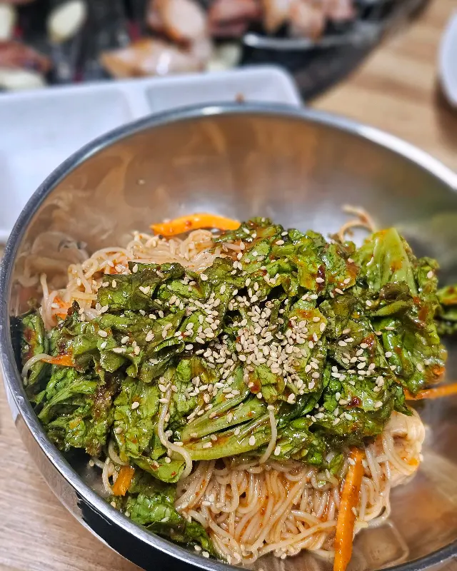 매콤새콤 비빔국수