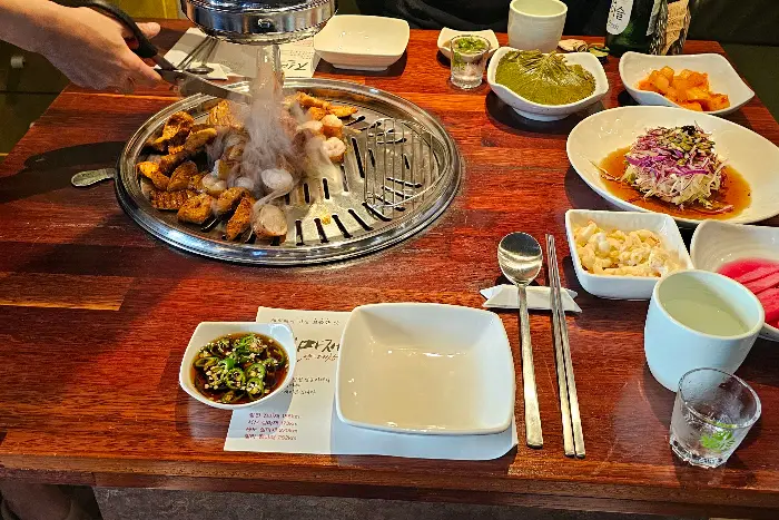 정갈하게 차려진 한 상 차림