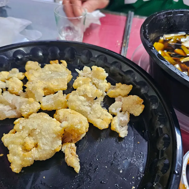 포장해온 탕수육의 모습