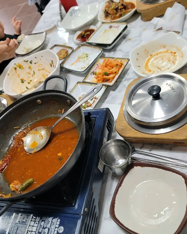 병어조림을 깨끗하게 비운 흔적