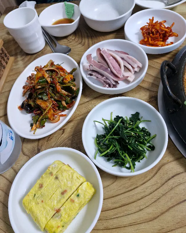 다채로운 밑반찬