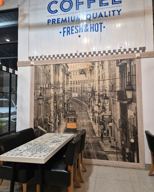 카페 내부 인테리어