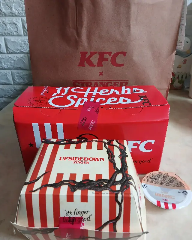 KFC 포장 박스