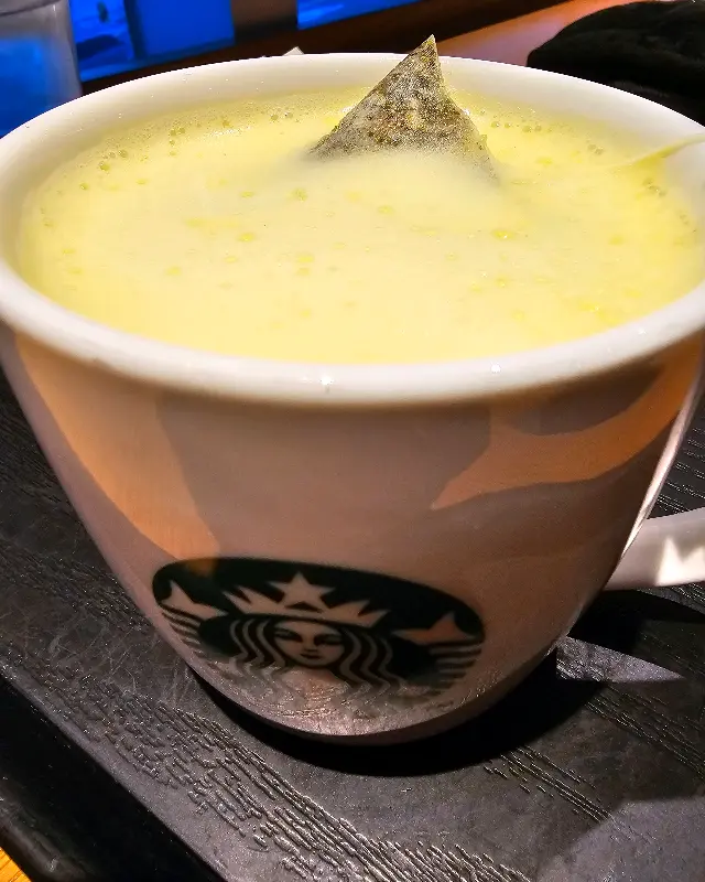 프렌즈 얼그레이 베리티 라떼