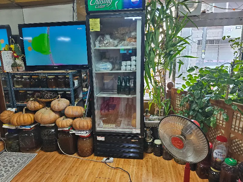 가게 내부의 정겨운 모습