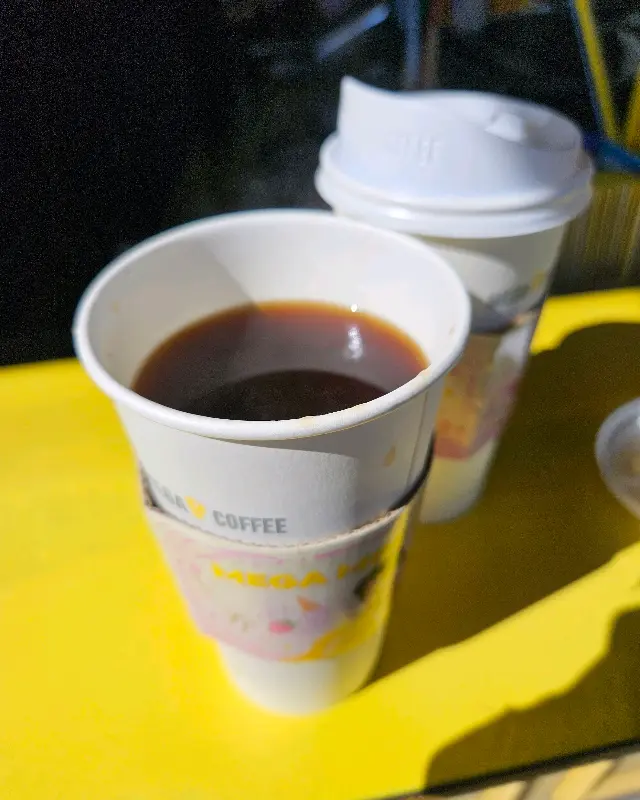 따뜻한 아메리카노