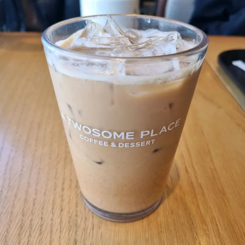 투썸플레이스 아이스 카페라떼