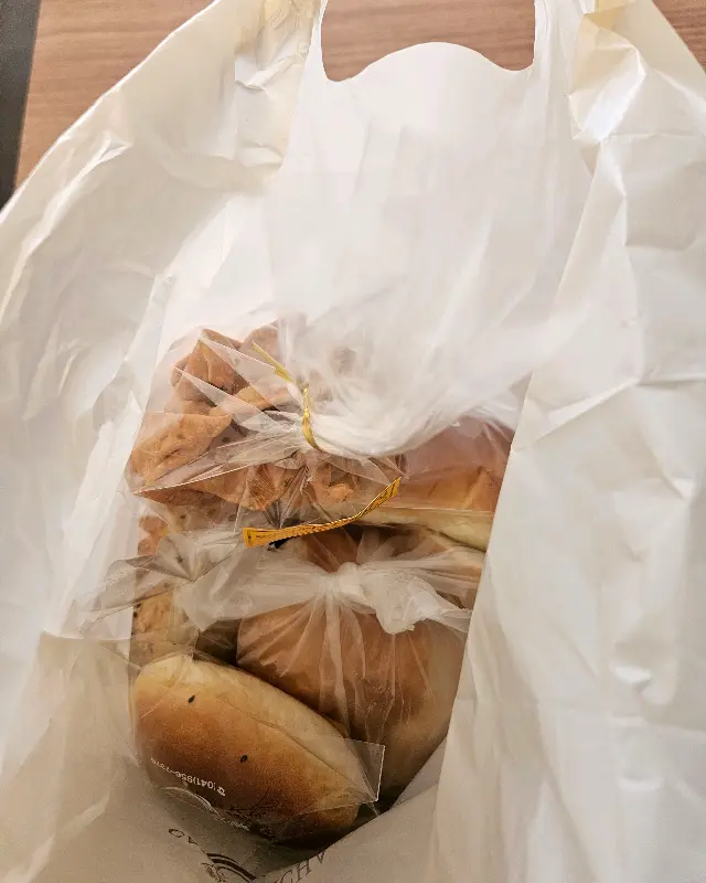 케이크를 사기 위해 방문한 손님