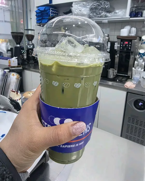 솔트크림라떼와 납작복숭아 주스