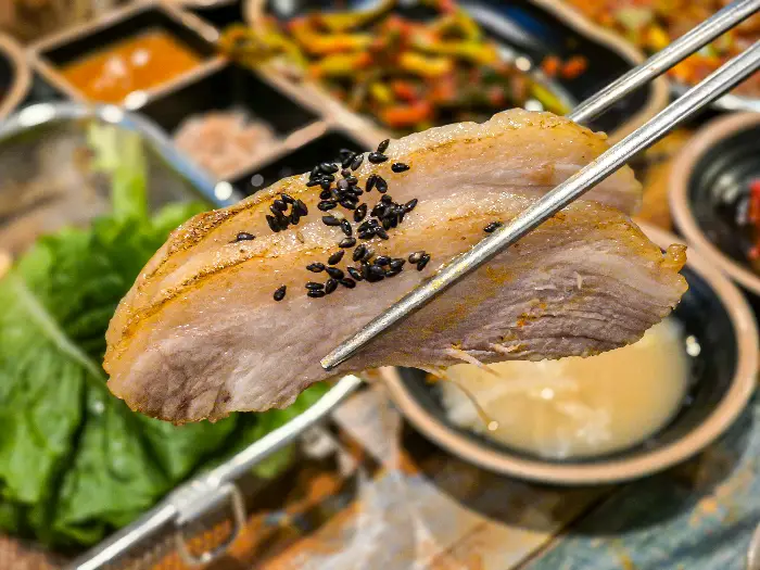 기본 서비스 쟁반국수