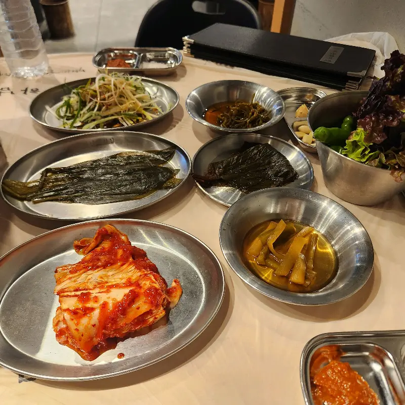 초벌구이된 삼겹살