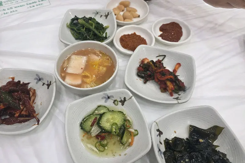 다채로운 밑반찬