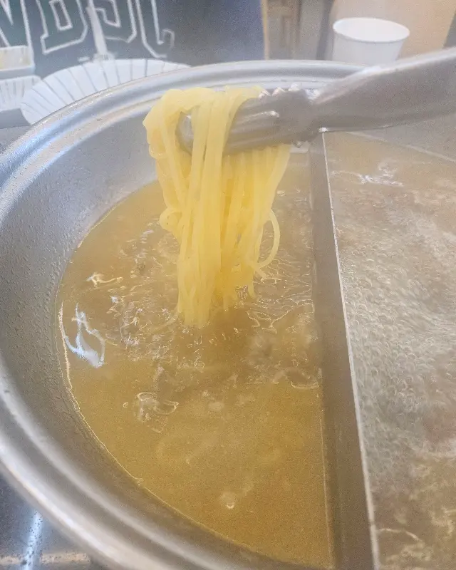 마라 육수 샤브샤브