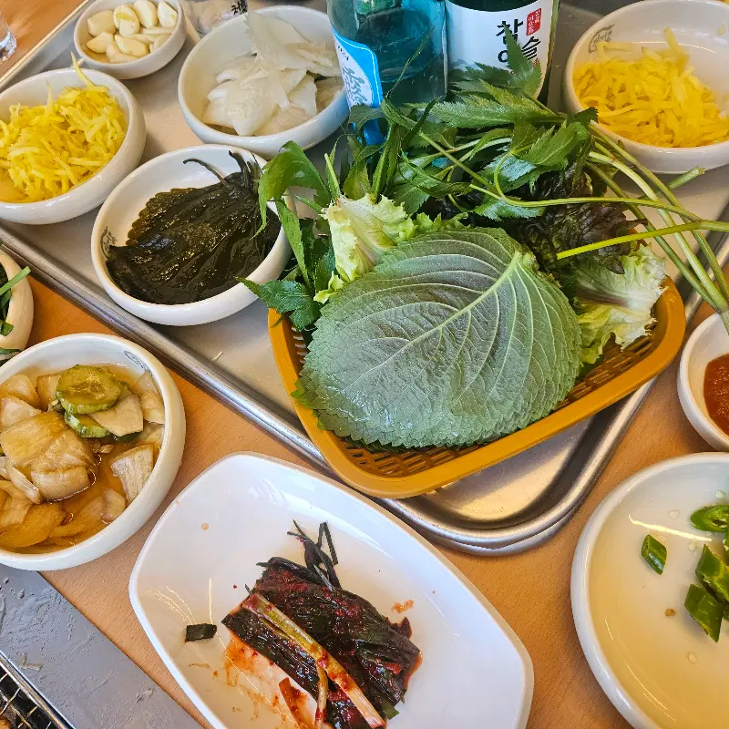 푸짐한 기본 상차림