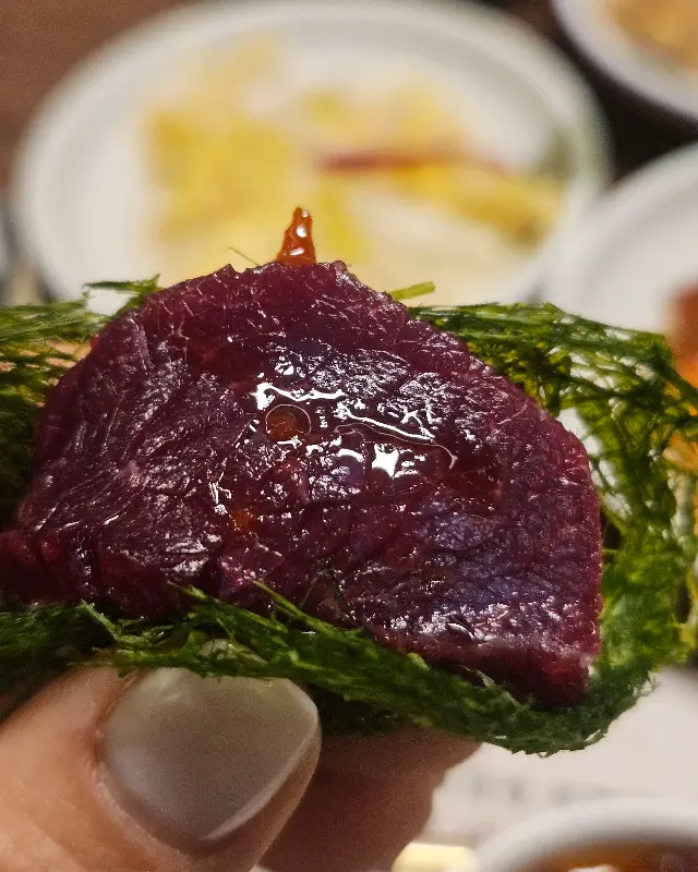 감태에 싸 먹는 뭉티기