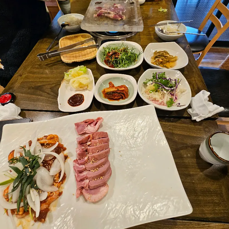 오리 한상 차림