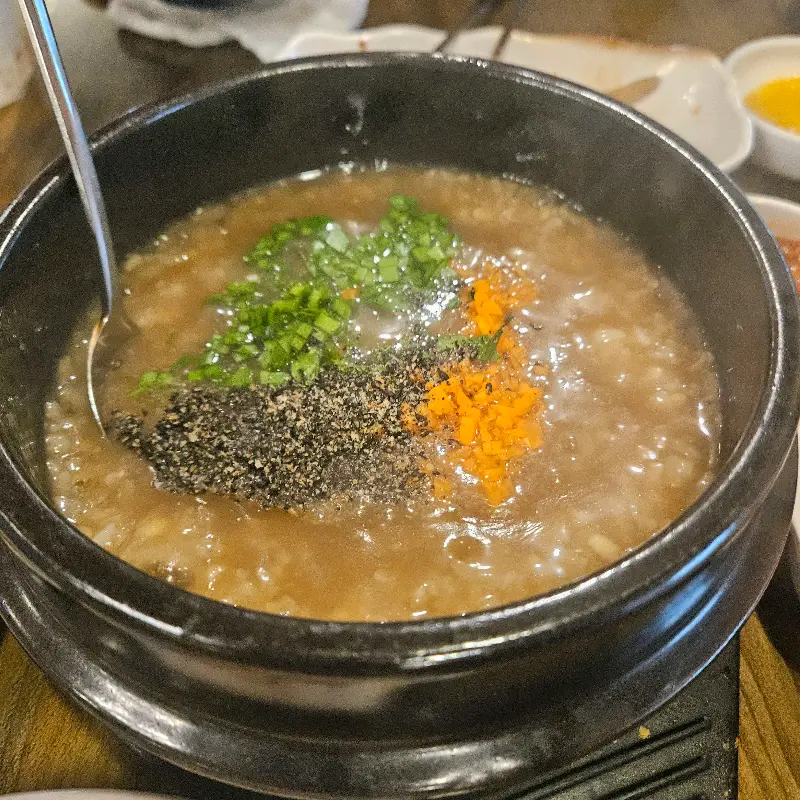 영양 가득한 오리 죽