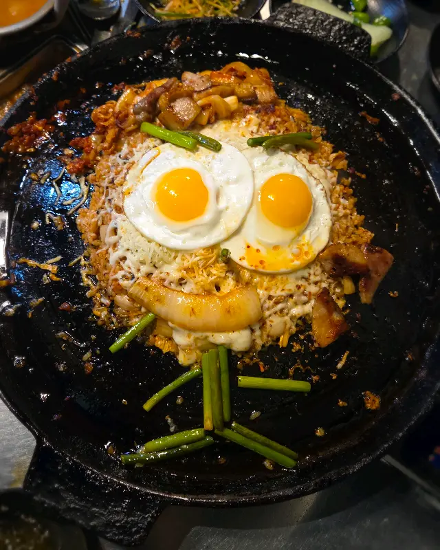 김치, 콩나물과 함께 구워먹는 삼겹살