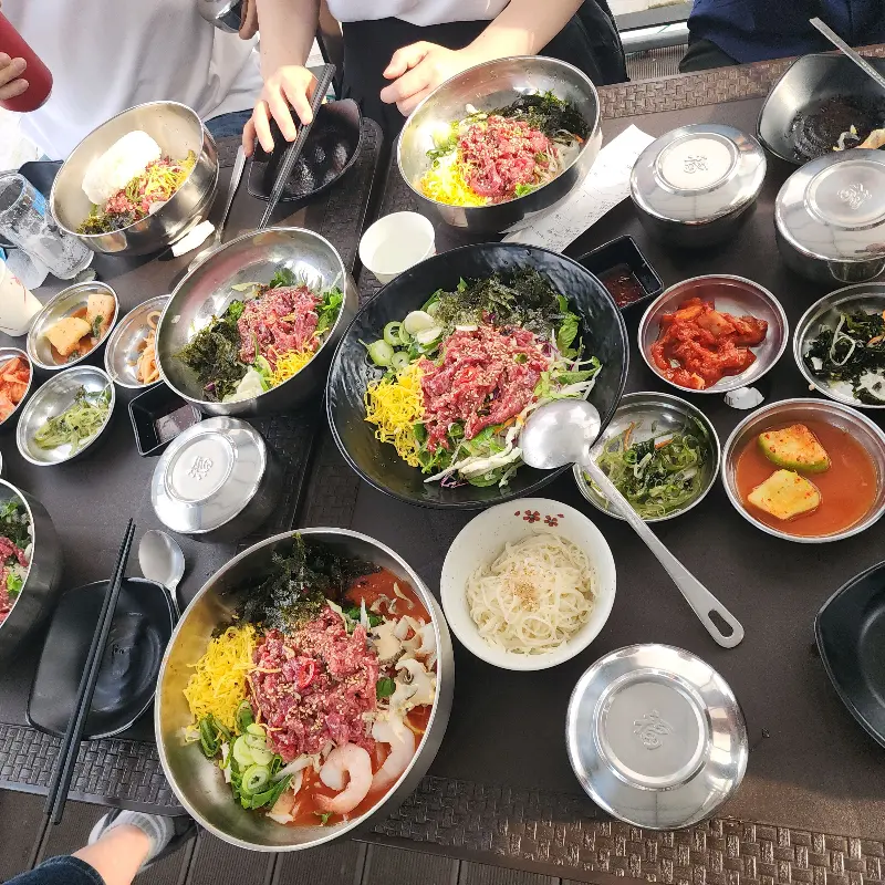 푸짐한 한 상 차림