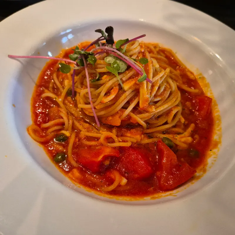 빼쉐 파스타의 화려한 비주얼