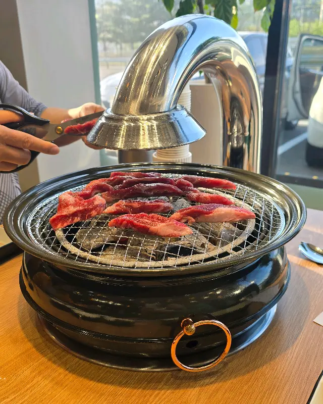 화로에 구워지는 갈비살