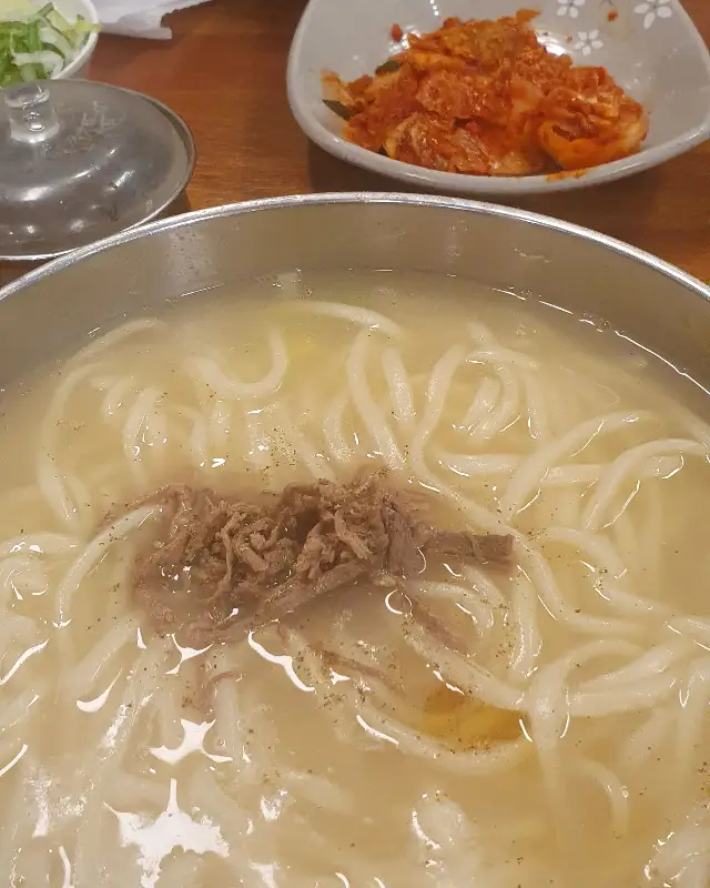 칼국수 한 상