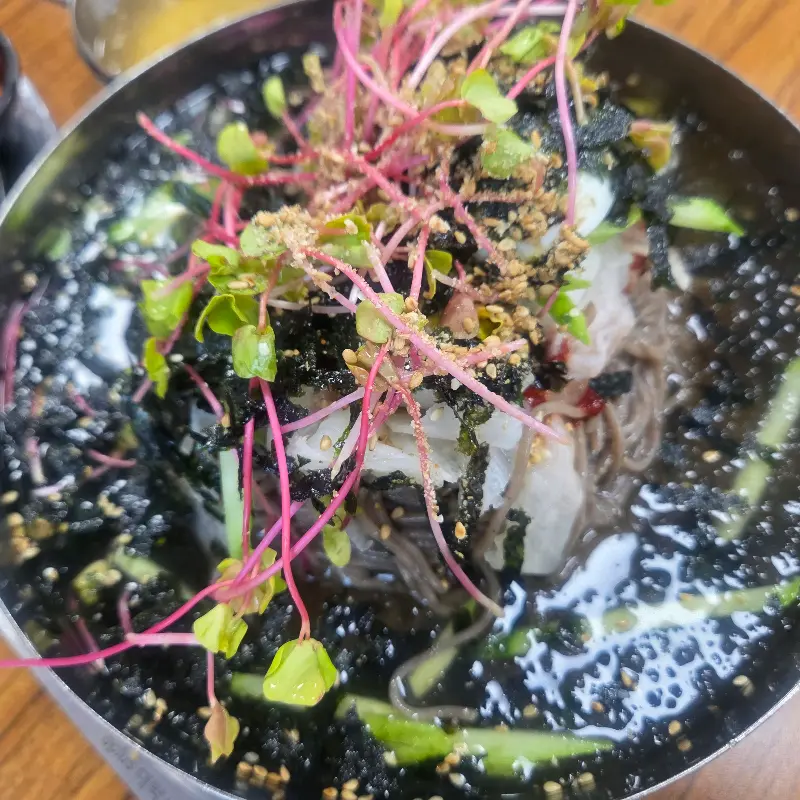 다시 봐도 군침 도는 막국수