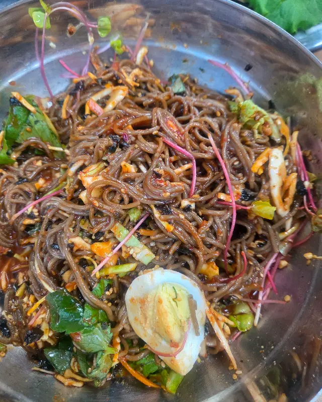 매콤새콤 비빔막국수
