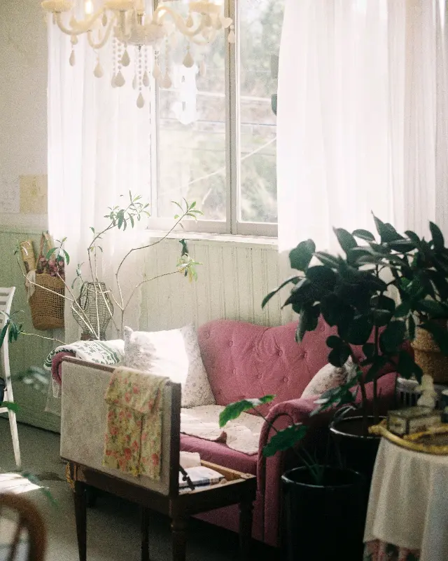 아늑한 분위기의 카페 내부