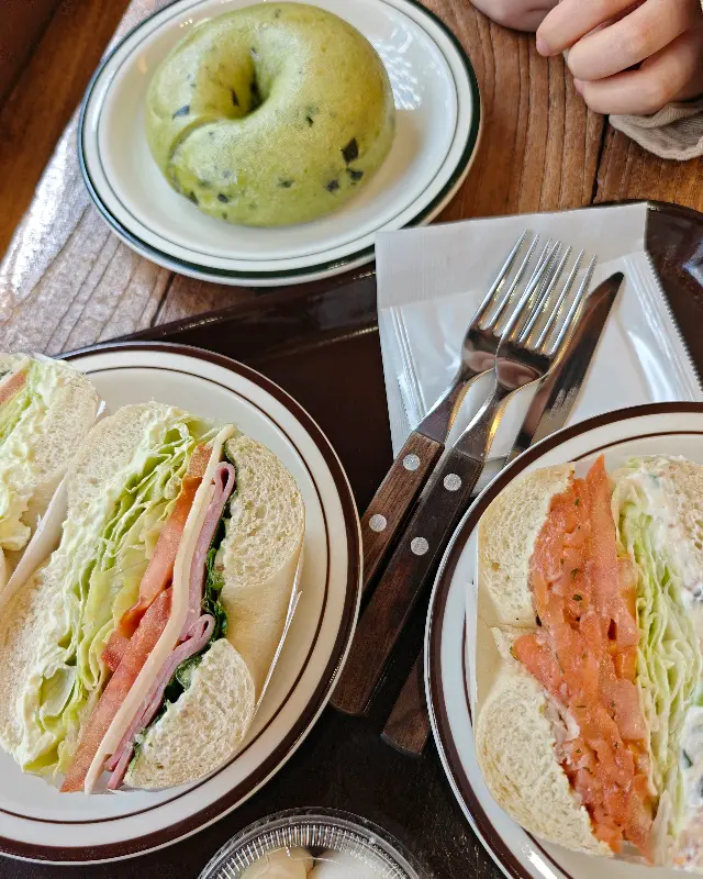 베이글 샌드위치