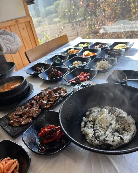 곤드레밥과 연탄 불고기