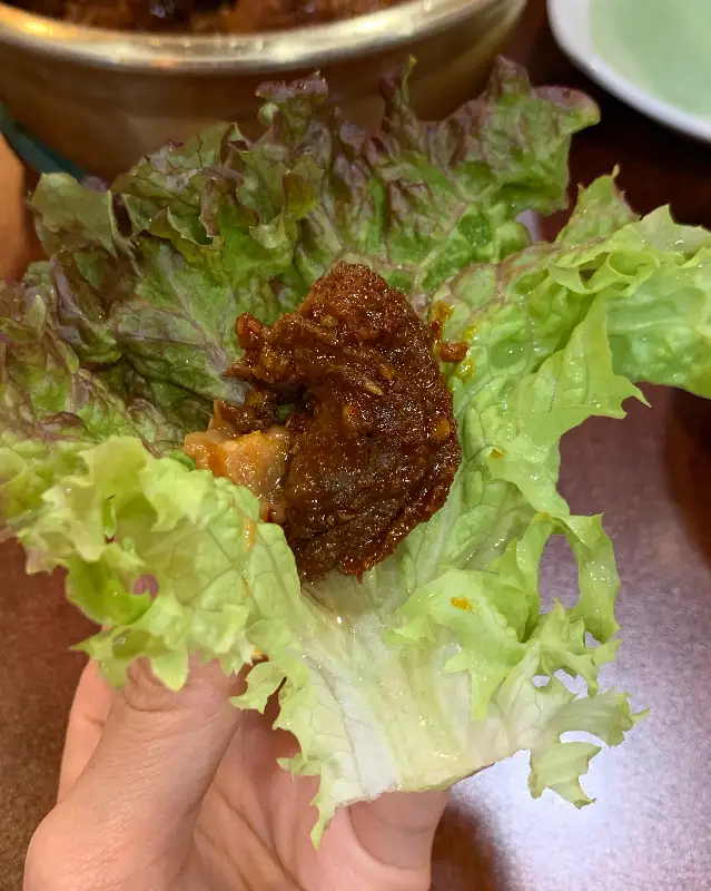 상추쌈에 싼 찜갈비