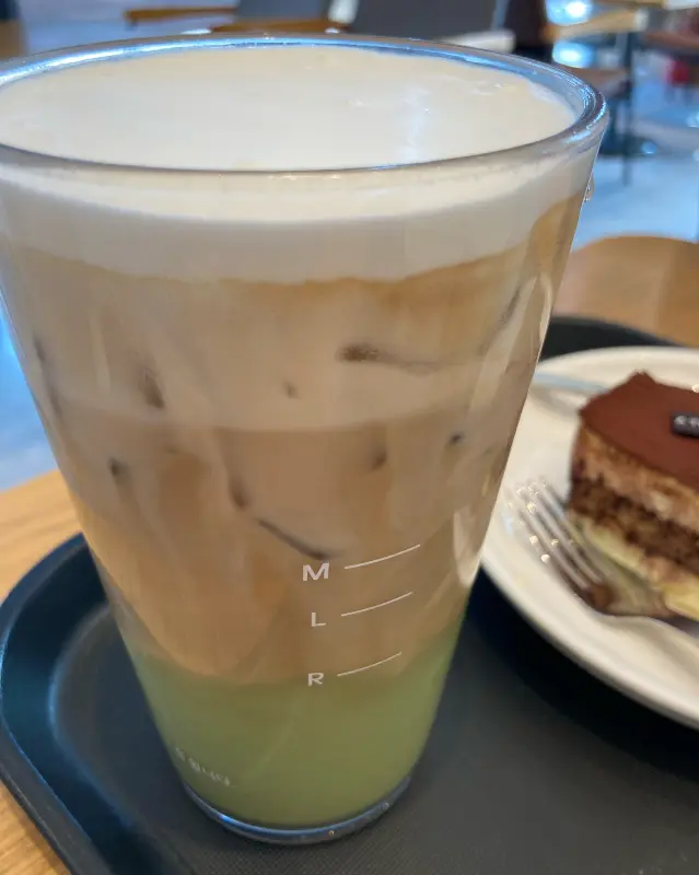 생크림 말차 라떼