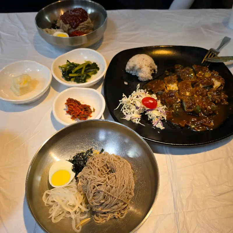 두메랑 막국수