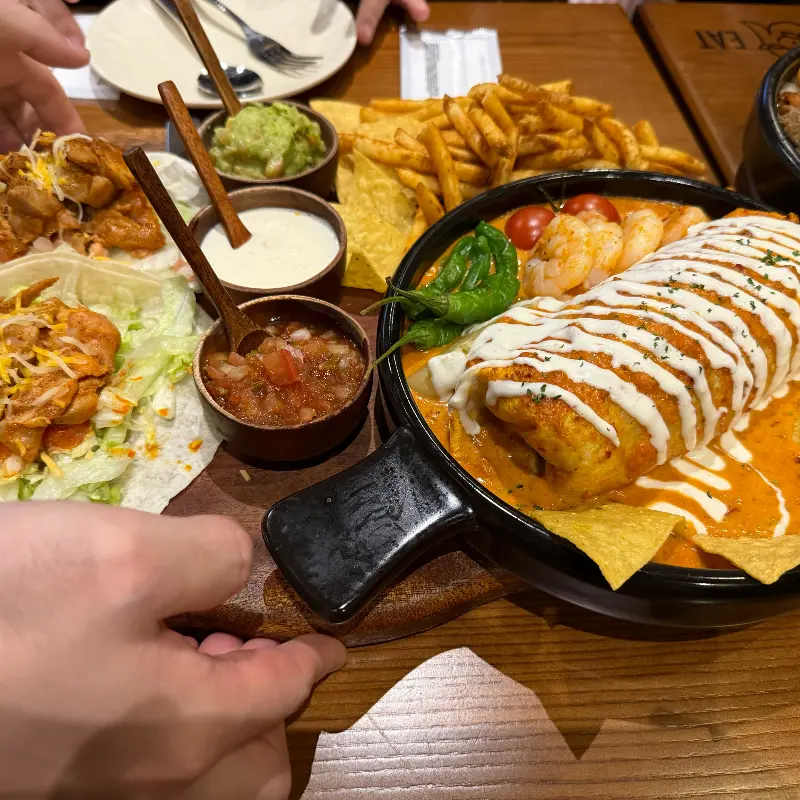 갓잇의 엔칠라다 비주얼