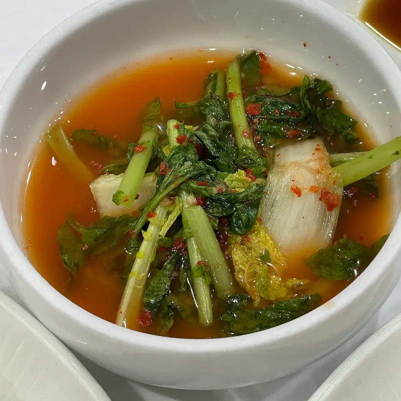 시원하고 깔끔한 맛이 일품인 물김치