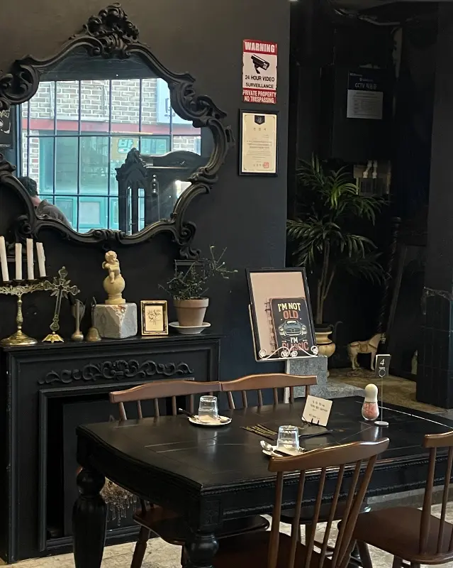 알트로 내부 인테리어