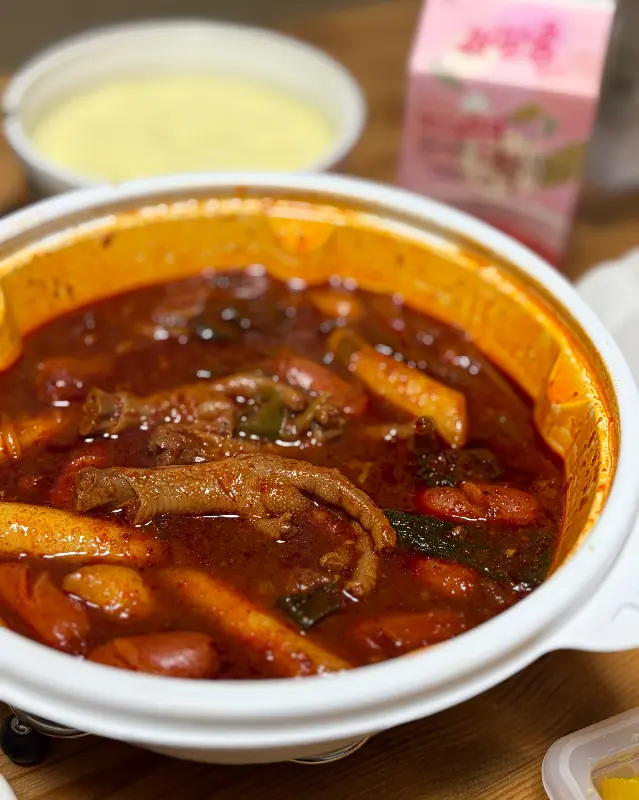 엽기떡볶이 국물닭발