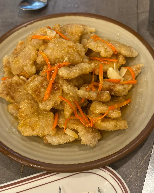 윤기가 흐르는 꿔바로우