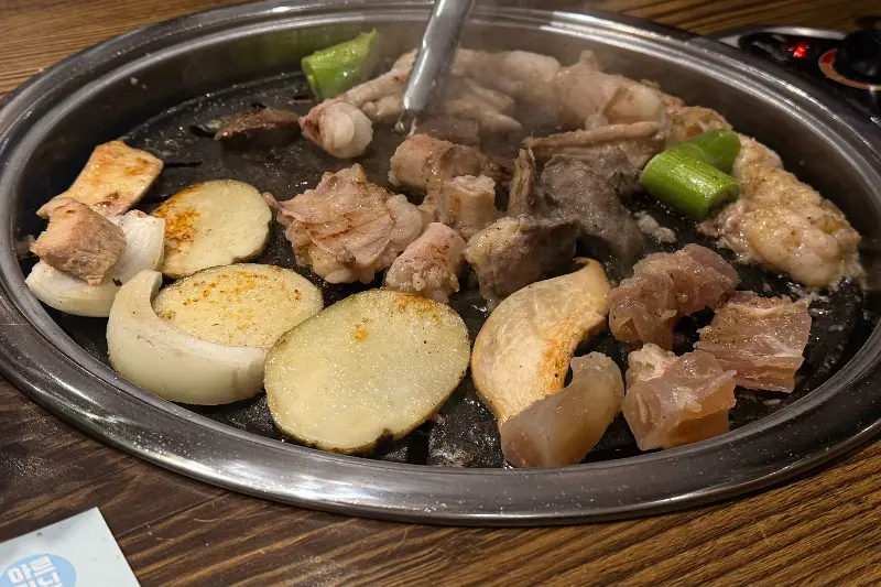 잘 구워진 곱창