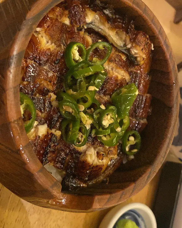 매콤한 비주얼의 매운 히츠마부시