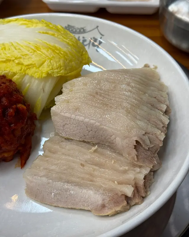 촉촉하고 부드러운 가브리살의 단면