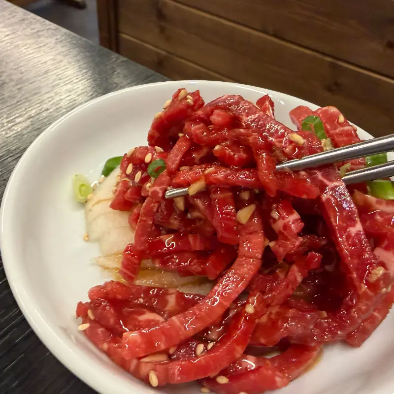 신선함이 가득한 육회